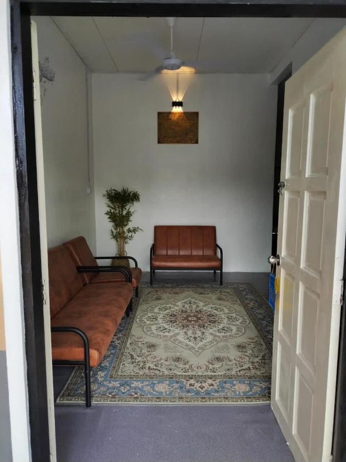Homestay Embah Ros & Embah Lek Hutan Melintang 외부 사진